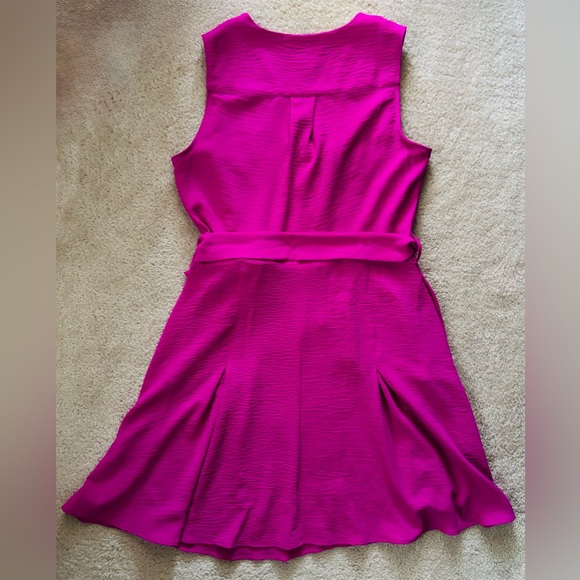 DKNY Sleeveless V-Neck Sundress - Picture 7 of 10